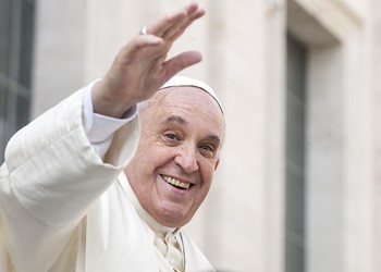 Review: “Pope Francis: A Man Of His Word” IMAGE