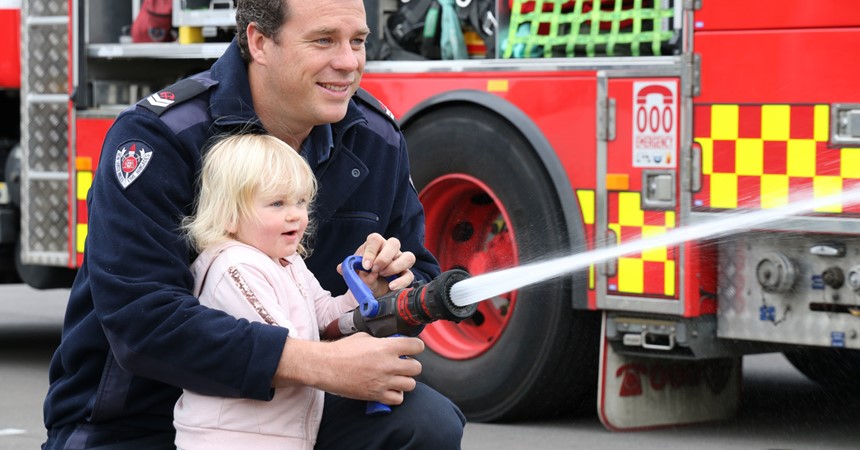 VIDEO: NSW Fire & Rescue visits St Nick’s Newcastle West IMAGE