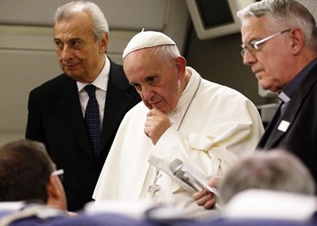 Pope Francis ‘afraid’ of nuclear fallout IMAGE
