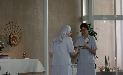 A young woman’s call to Religious Life IMAGE