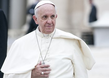 Pope condemns dishonesty in politics IMAGE