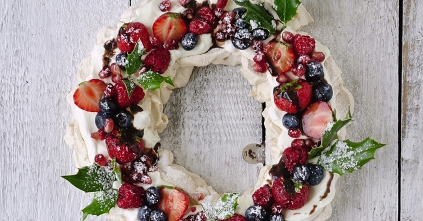 Food talk: Pavlova wreath IMAGE